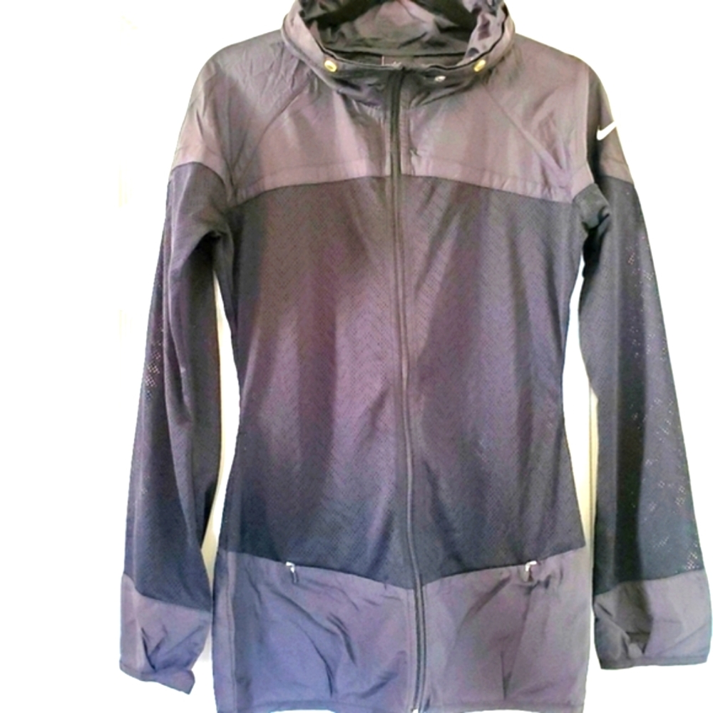 NWT NIKE Lightweight Dri Fit Training Jacket